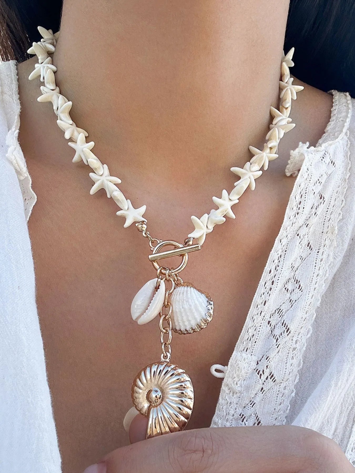 Starfish & Shell Charm Pendant Necklace Secondary image