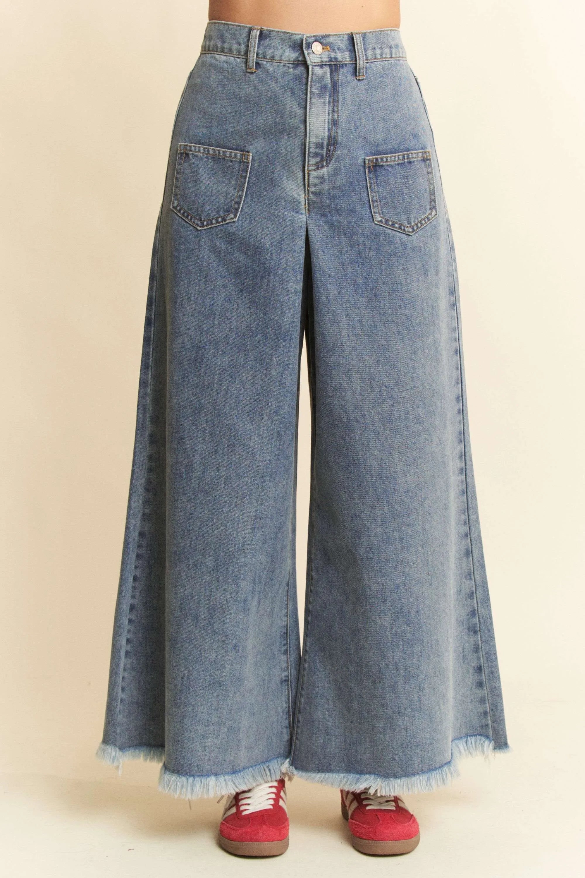 Wide-Leg Culotte Jeans with Raw Hem Secondary image