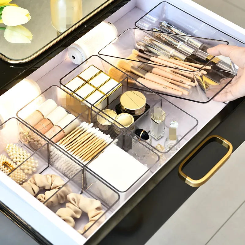 Clear Acrylic Makeup Brush Organizer with Lid Secondary image