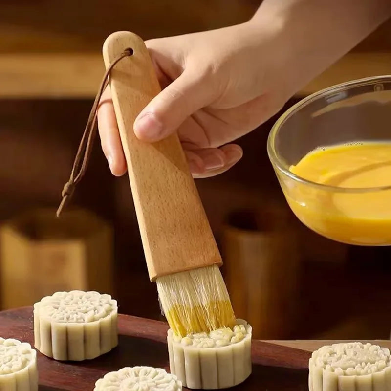 Wooden Basting Brush Set (2-Piece) Secondary image