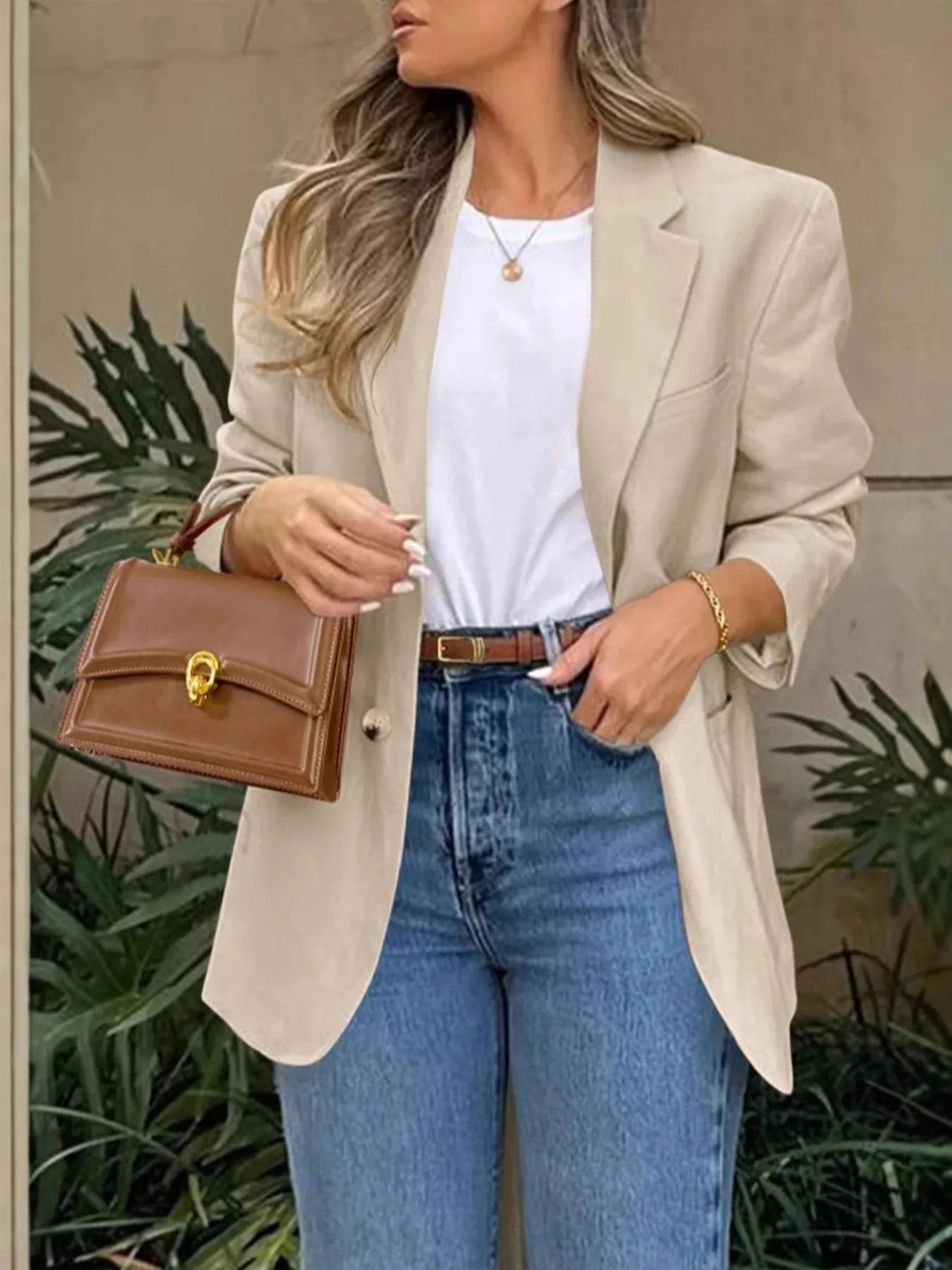 Pocketed Lapel Collar Oversized Blazer Secondary image