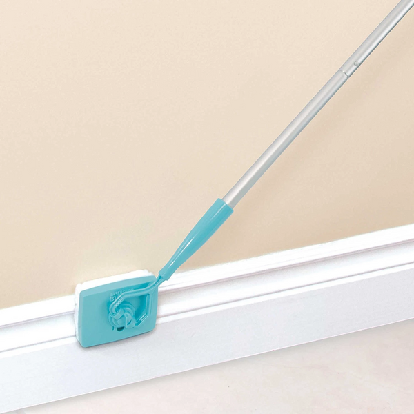 Retractable Baseboard Cleaning Brush