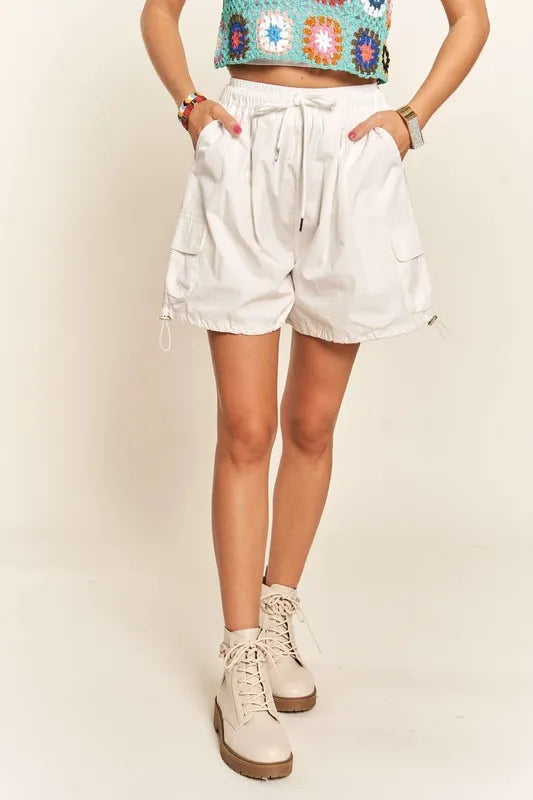 White Drawstring Cargo Shorts with Pockets Secondary image