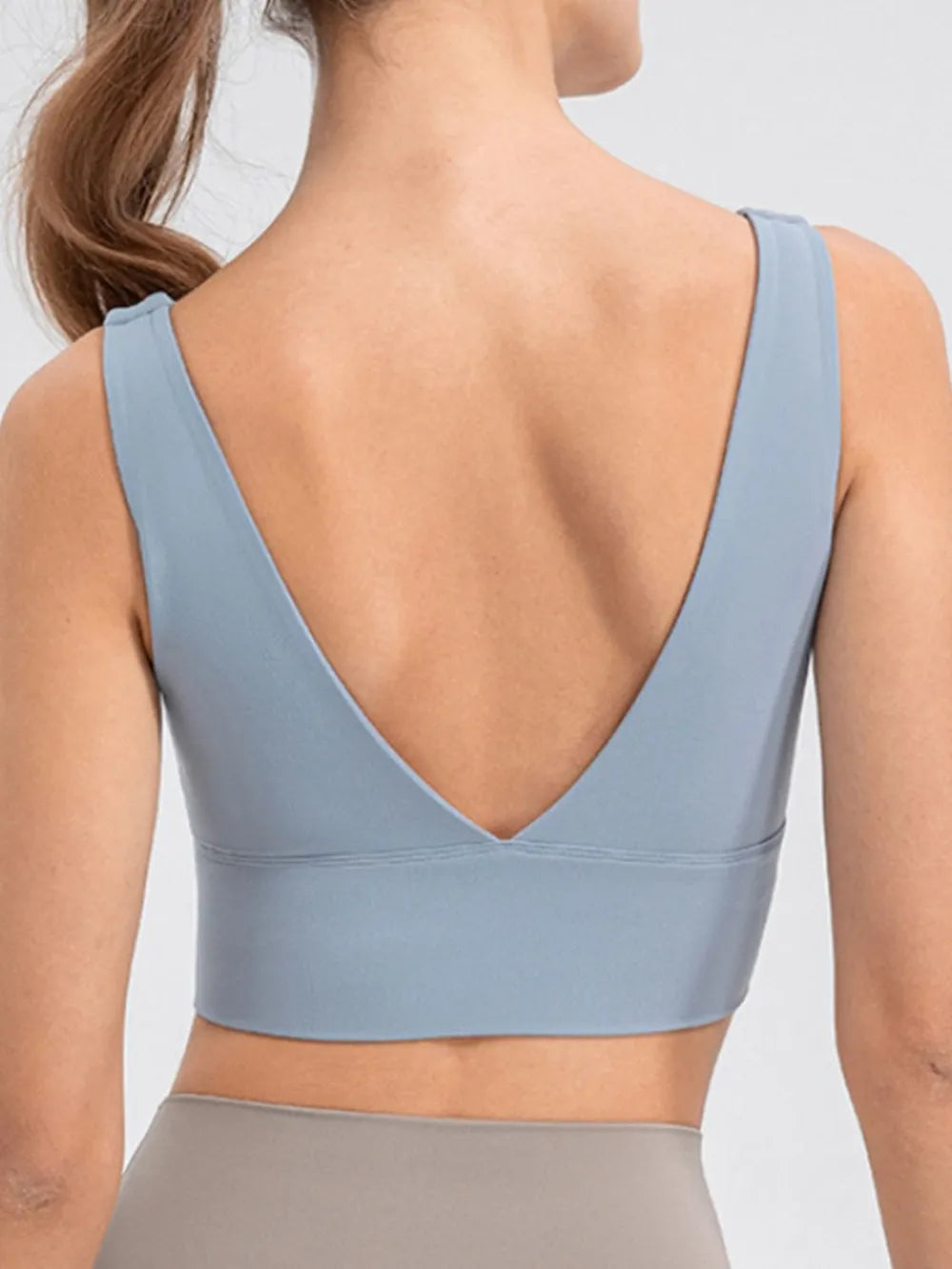 Scoop Neck Wide Strap Longline Sports Bra Secondary image